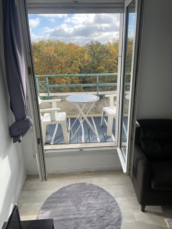 Appartement Cosy En Plein Centre-Ville D Evry Courcouronnes Esterno foto